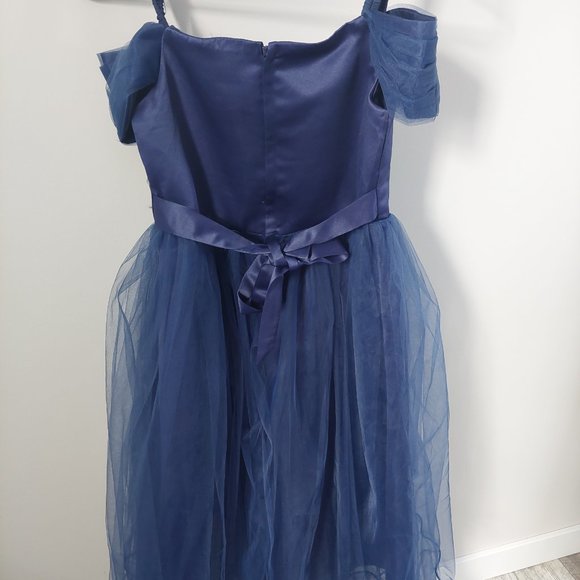 Girls Flower Dress - Picture 2 of 3